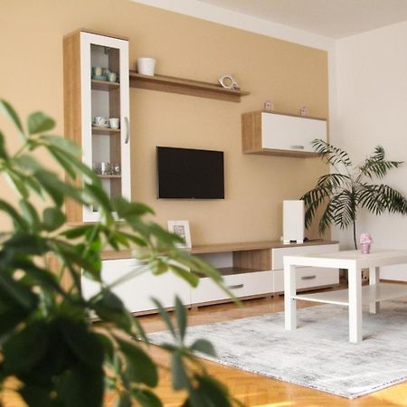סבטי פיליפ אי ג'קוב Apartments Marina מראה חיצוני תמונה