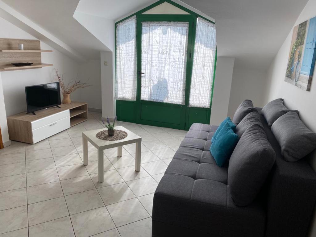 סבטי פיליפ אי ג'קוב Apartments Marina מראה חיצוני תמונה