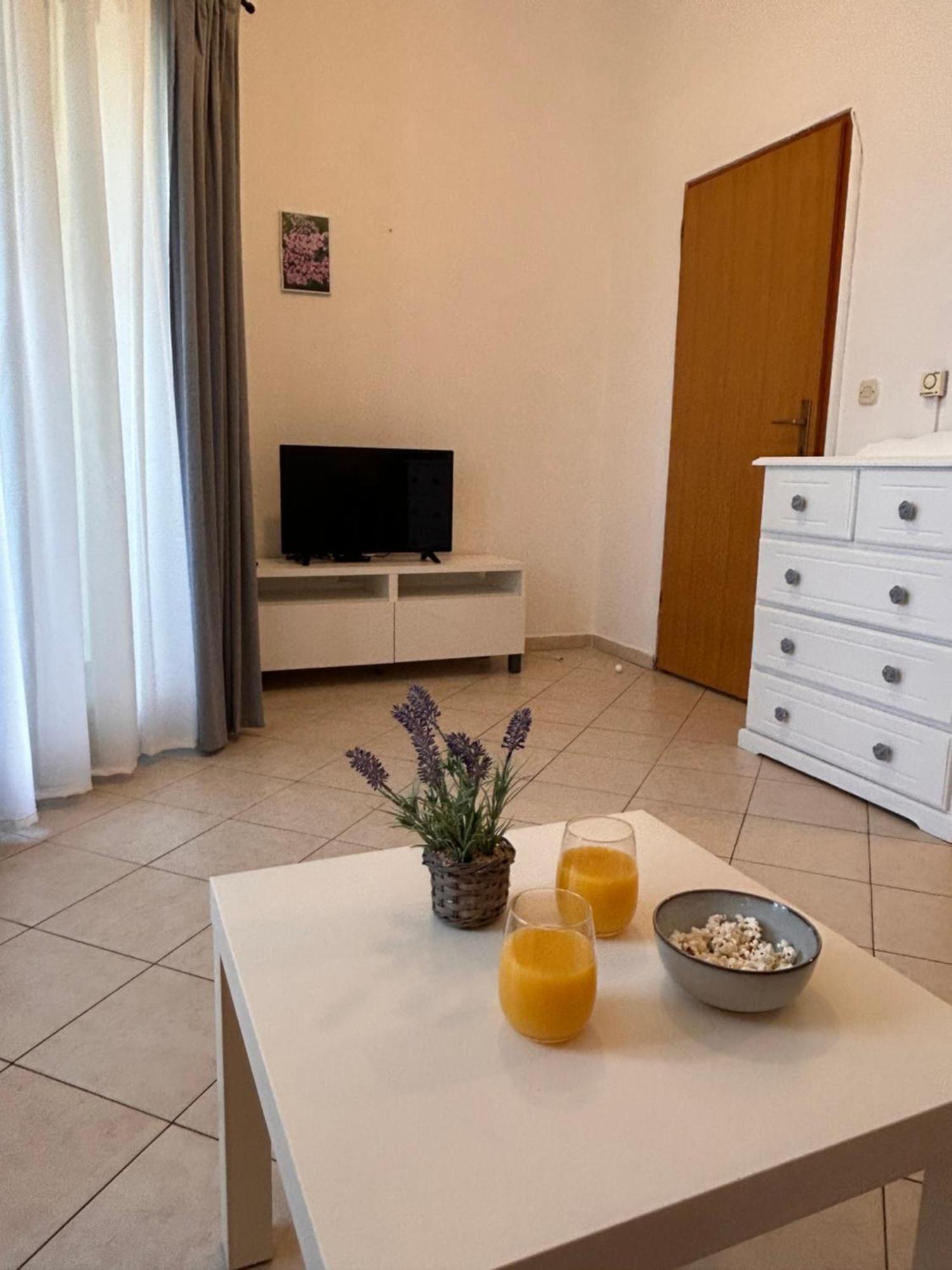 סבטי פיליפ אי ג'קוב Apartments Marina מראה חיצוני תמונה