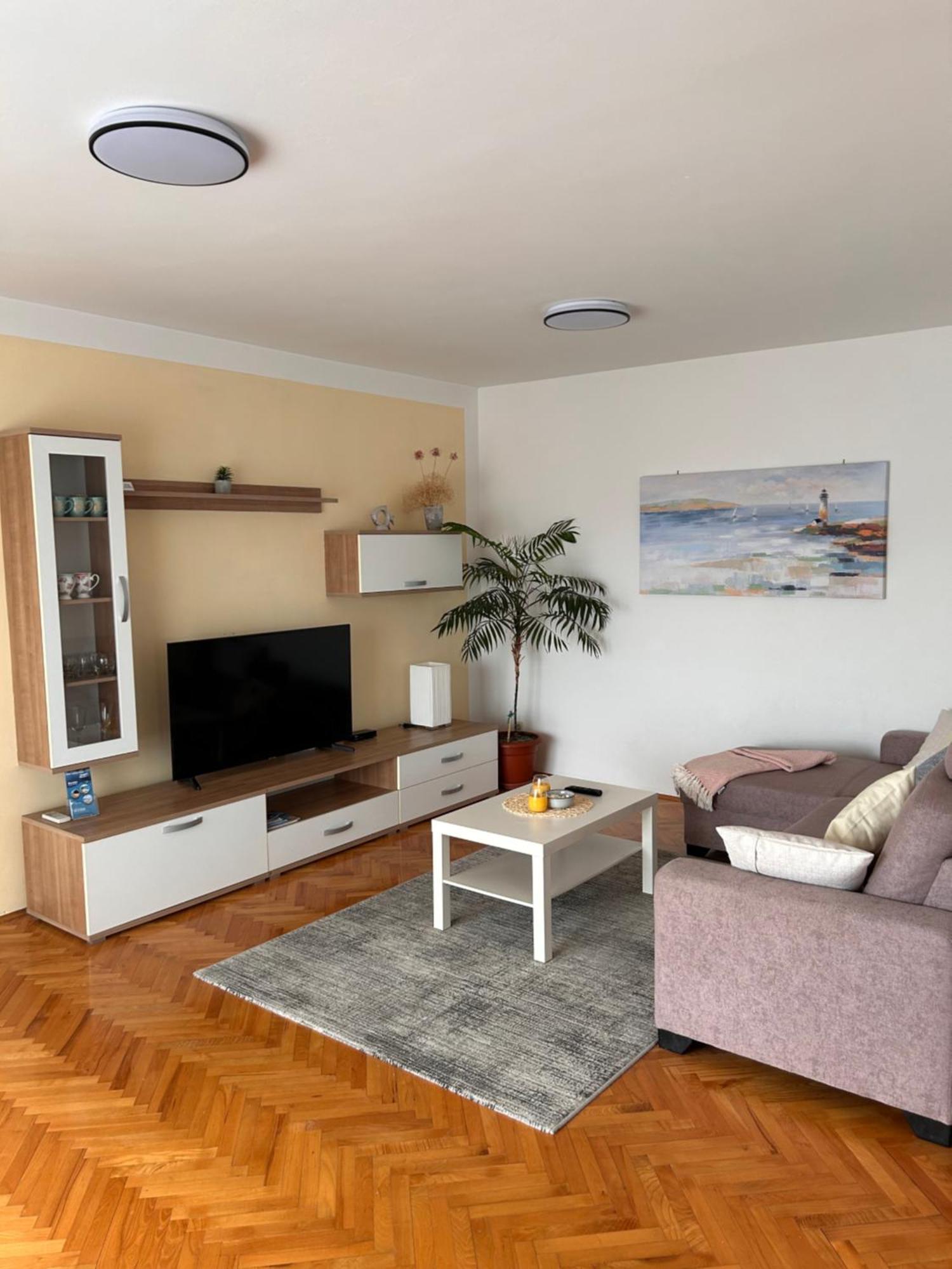 סבטי פיליפ אי ג'קוב Apartments Marina מראה חיצוני תמונה