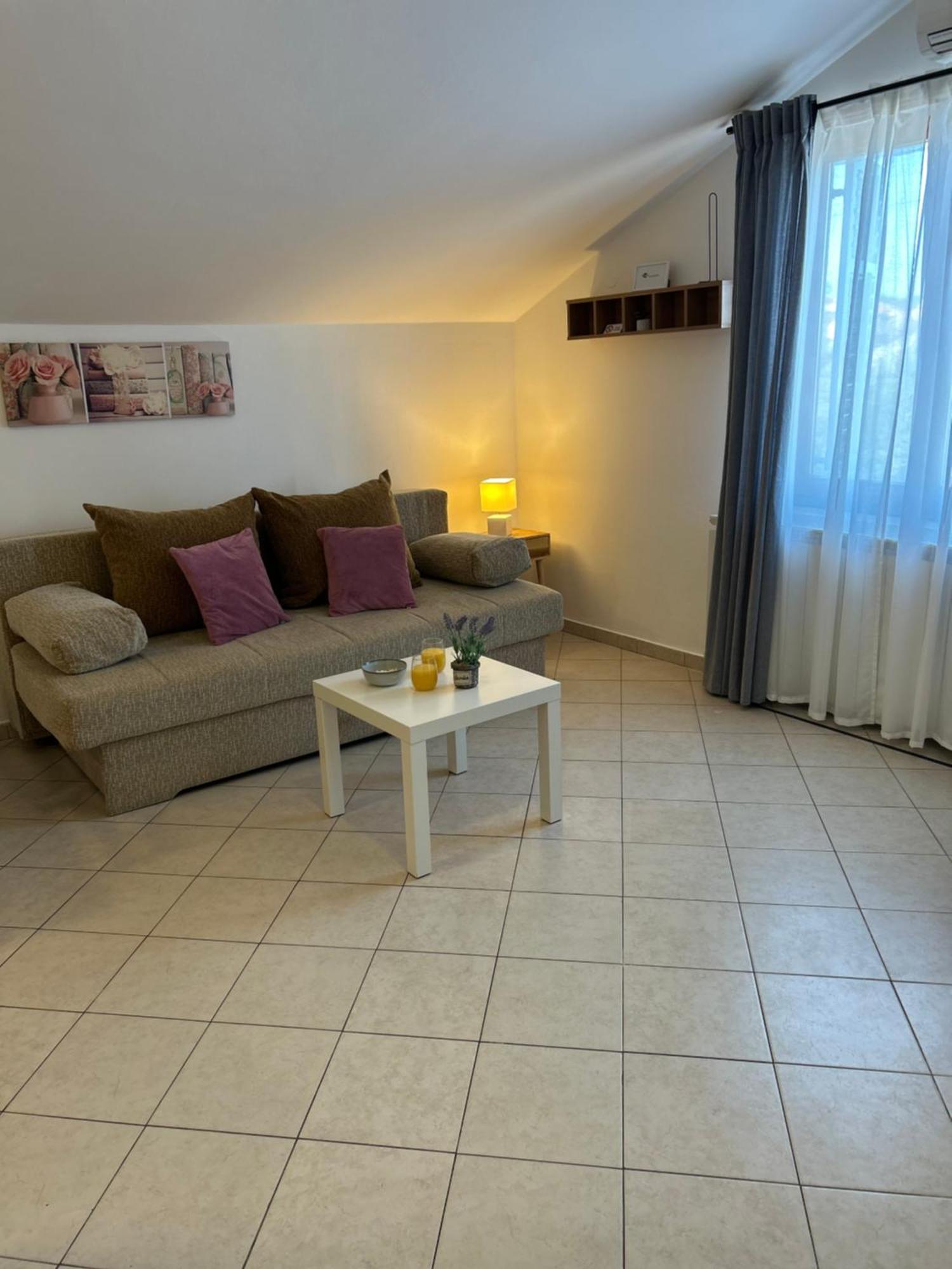 סבטי פיליפ אי ג'קוב Apartments Marina מראה חיצוני תמונה