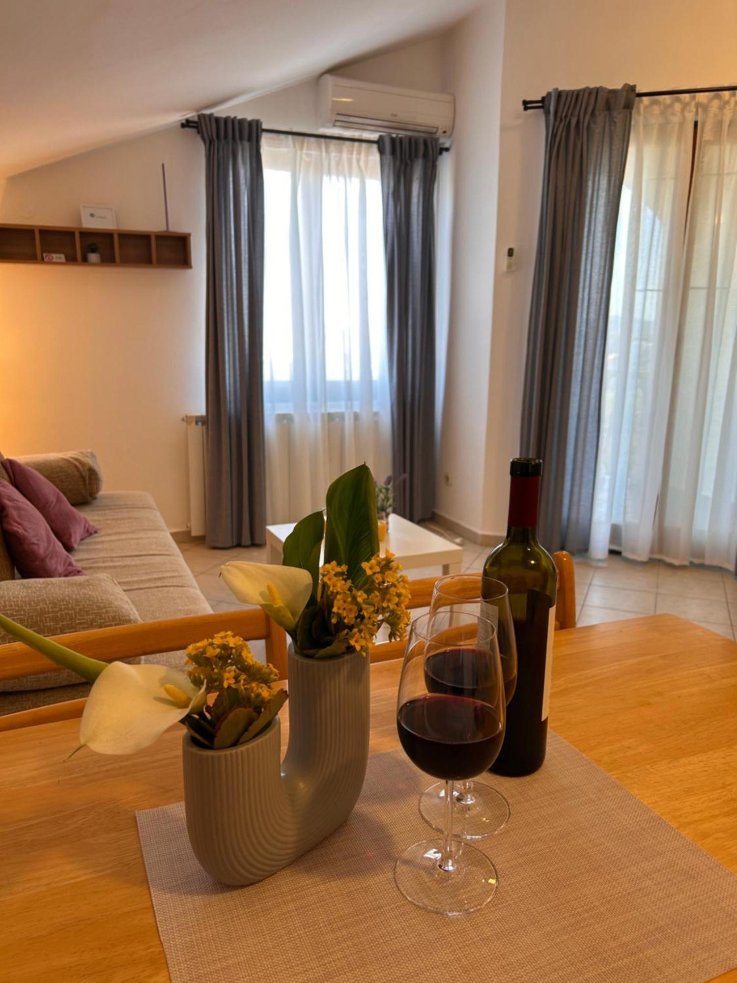 סבטי פיליפ אי ג'קוב Apartments Marina מראה חיצוני תמונה