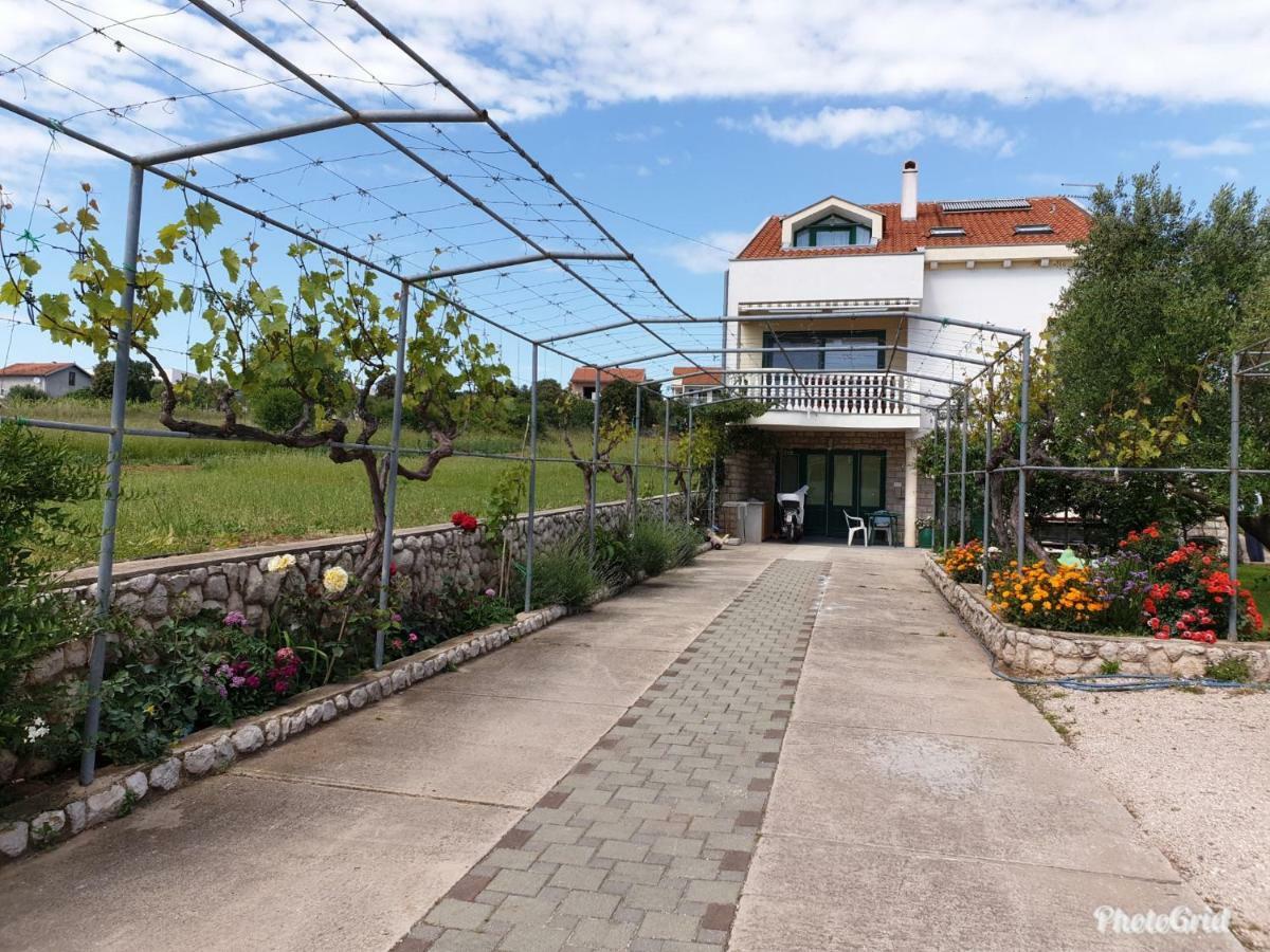 סבטי פיליפ אי ג'קוב Apartments Marina מראה חיצוני תמונה